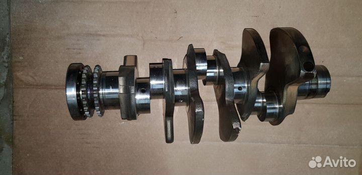 Audi A6 (C6) Вал коленчатый BDW 2.4 2004-2008 год