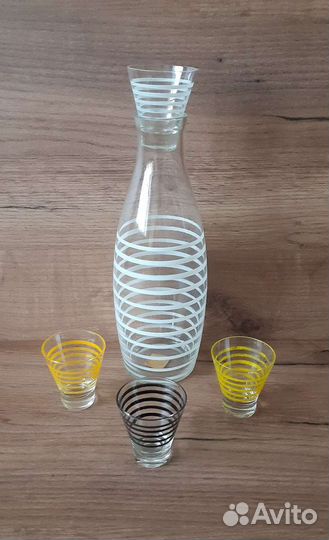 Набор графин и рюмки Красный май СССР