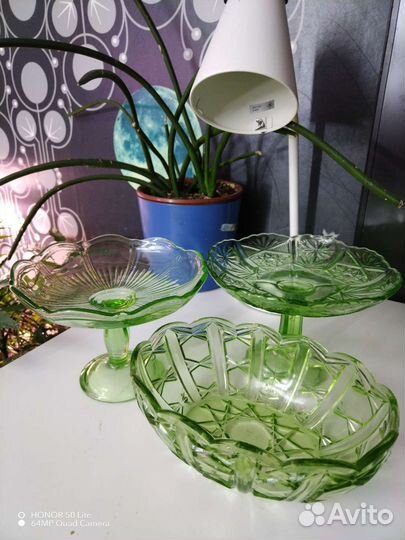 Зелёное, синее стекло