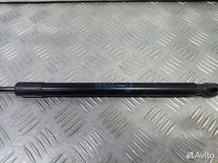 Б/У Амортизатор двери багажника Opel Insign#003