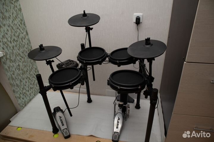 Ударная установка Alesis Nitro Mesh kit