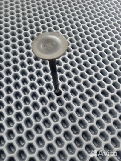 Kawasaki ZL750, GPZ750R, GPZ900R клапан выпуск