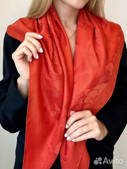 Платок шелковый