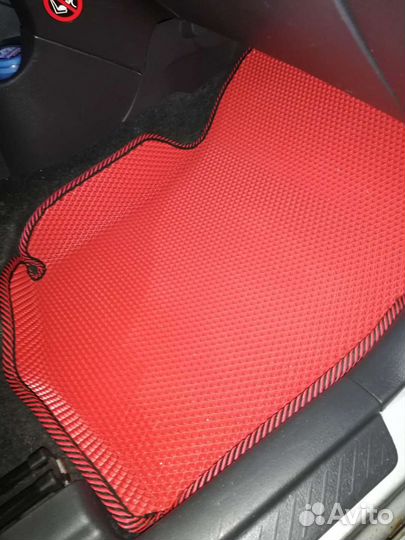 Ева коврики, стропа, шильдики на любое авто