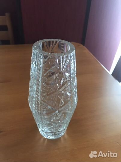 Хрустальная ваза