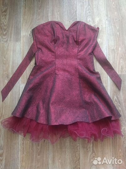 Вечернее платье