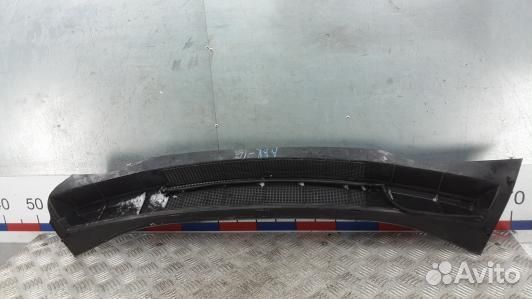 Накладка декоративная (жабо, дождевик) opel zafira