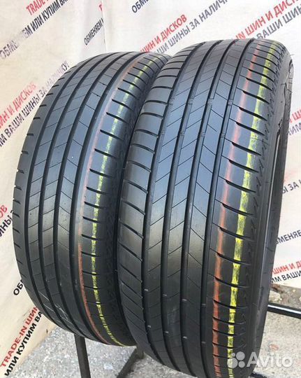 Bridgestone Turanza T005 215/60 R17