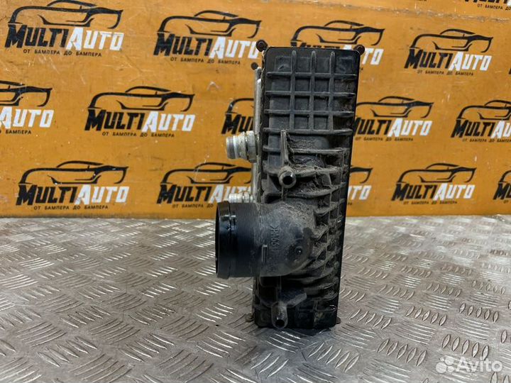 Интеркулер Land Rover Discovery 5 3.0L 24V V6