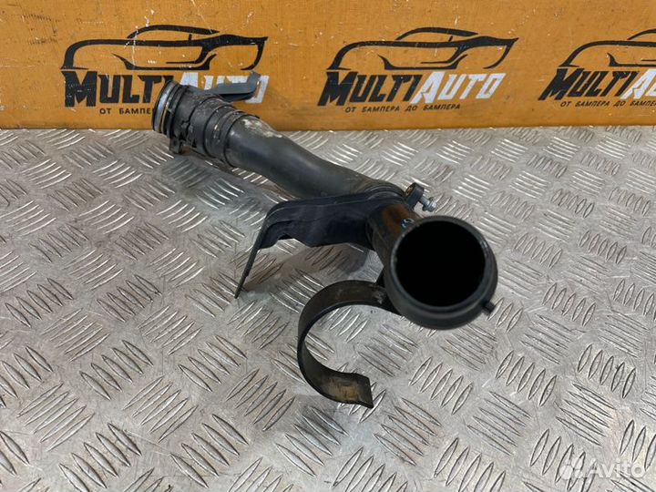 Патрубок системы охлаждения Land Rover Range Rover