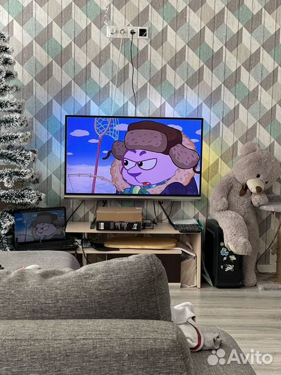 Philips 42PFL6877 3D Smart LED TV
