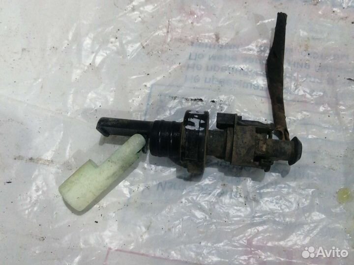 Датчик уровня стеклоомывателя Opel Astra H