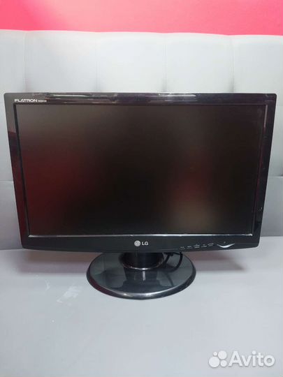 Монитор LG Flatron W2043S