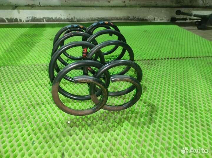 Пружина передняя Skoda octavia