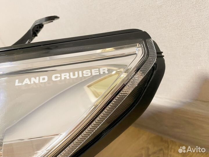 Фара Toyota Land Cruiser Prado 150