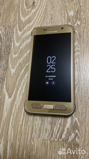 Samsung Galaxy S7 Active, 4/32 ГБ