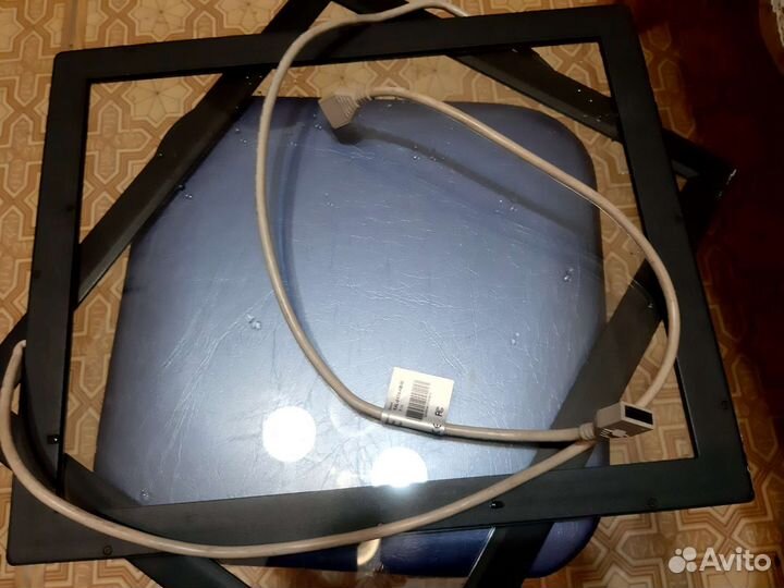 Комплект сенсорное стекло 17