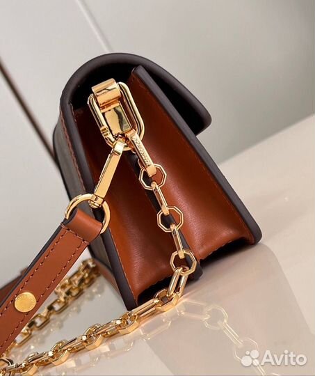 Сумка Louis Vuitton Dauphine East West