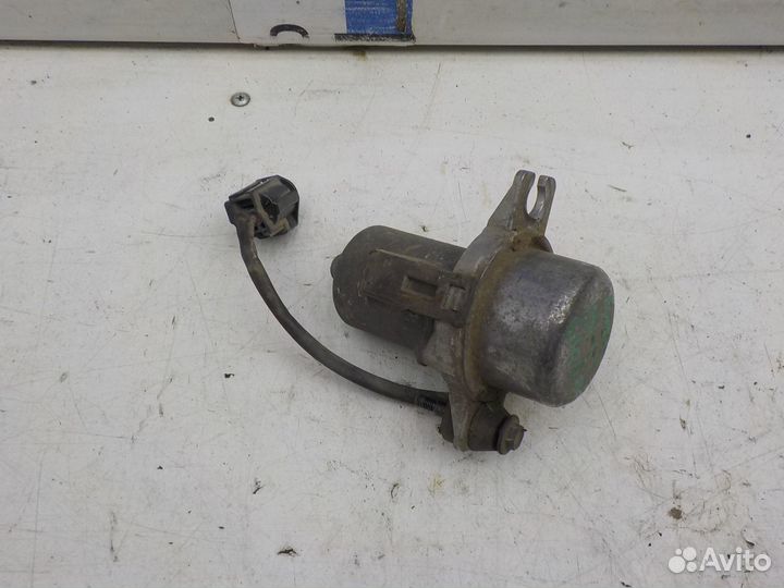 Насос вакуумный Ford Kuga 2008