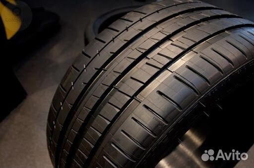 Michelin Pilot Super Sport 325/30 R19