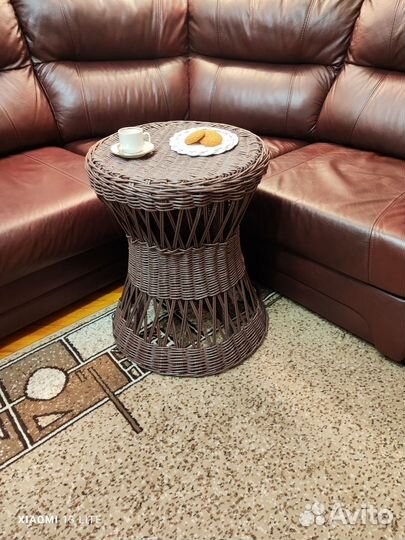 Столик кофейный, чайный