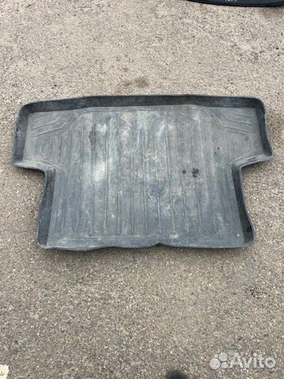 Коврик багажника задний Chevrolet Aveo седан 1