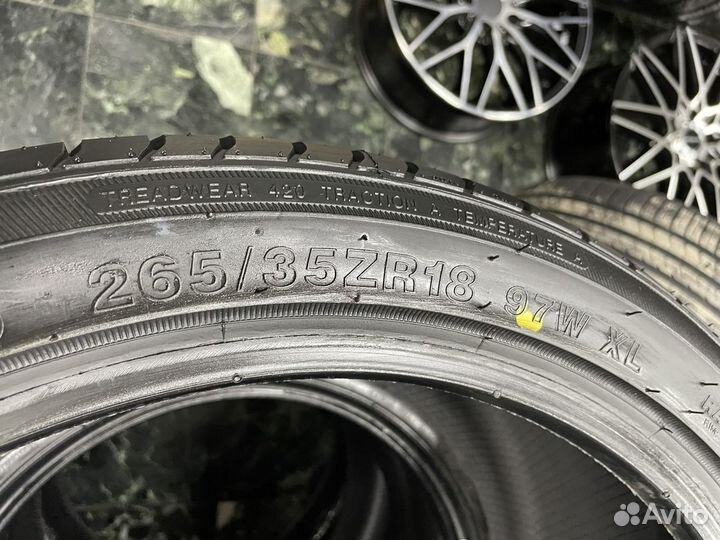 Winrun R330 265/35 R18 97W