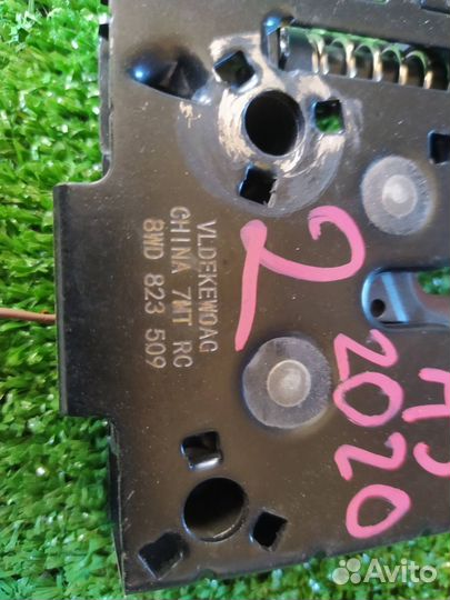 Замок капота Audi A5 F5