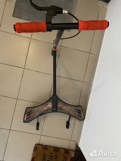 Самокат тридер Razor powerwing