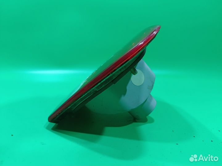 Фонарь внутренний левый для Mitsubishi Carisma