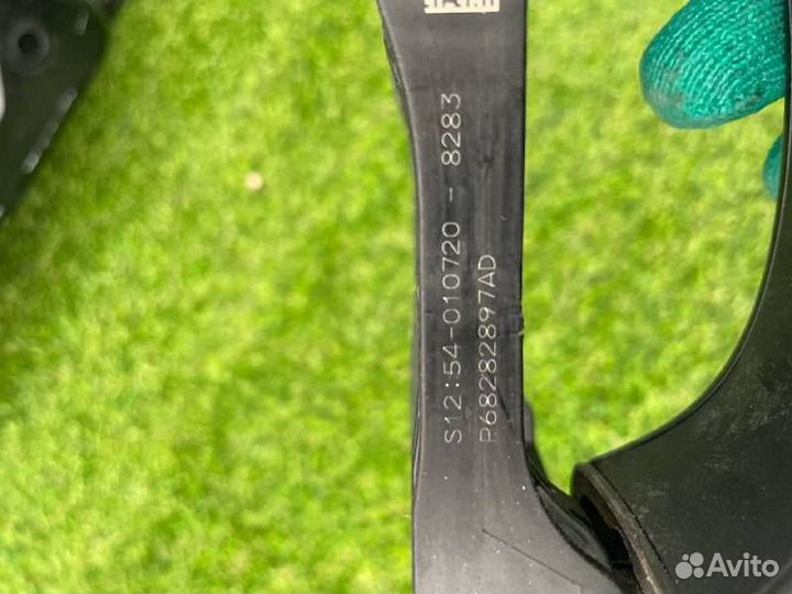 Ручка багажника Jeep Wrangler JL 2020 68282897AD