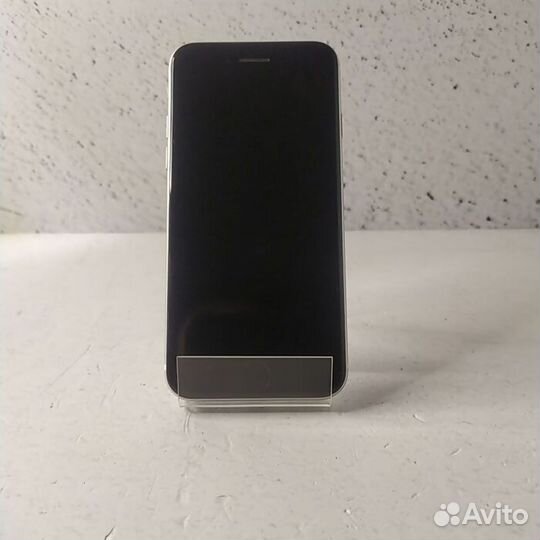 iPhone SE (2020), 64 ГБ