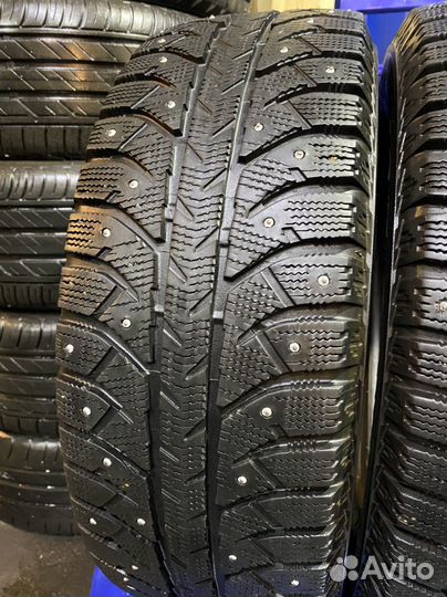 Bridgestone Ice Cruiser 7000 205/65 R15 94T