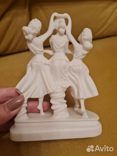 Статуэтка бу