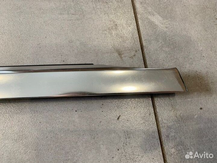 Молдинг стекла задний левый Mercedes-Benz S-Class