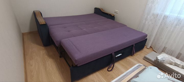 Диван лидер