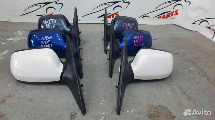 Левое зеркало заднего вида Мазда 3 бк