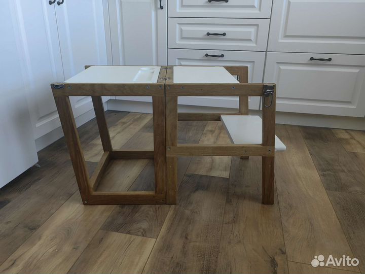 Башня помощника Монтессори