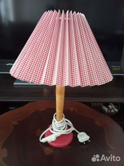 Лампа настольная