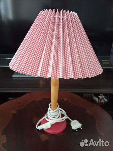 Лампа настольная