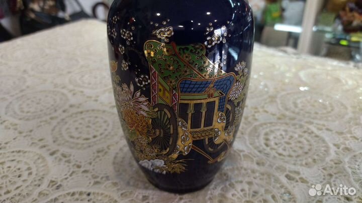 Ваза для цветов Япония