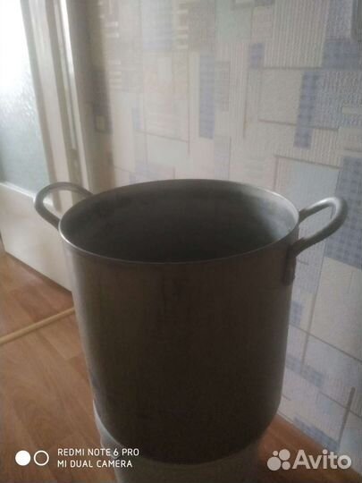 Кастрюля алюминиевая