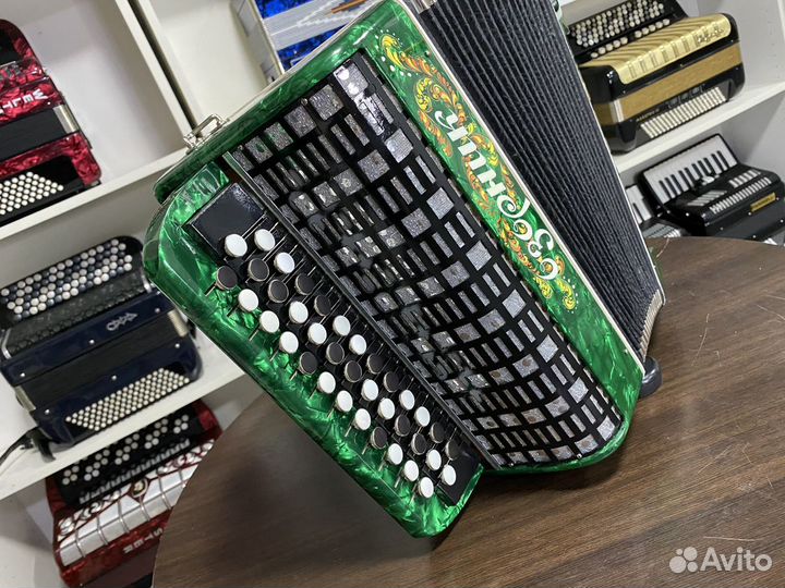 Баян Озорник