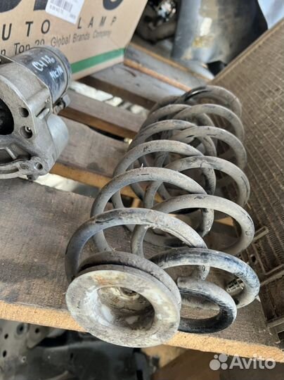 Пружина Citroen C4 первое поколение