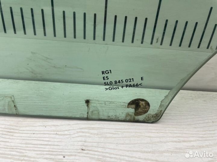 Стекло переднее левое Skoda Yeti 1 cbzb 2012