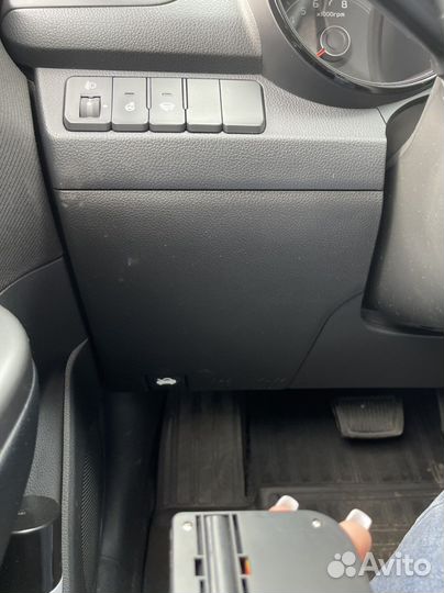 Проекция логотипа Kia