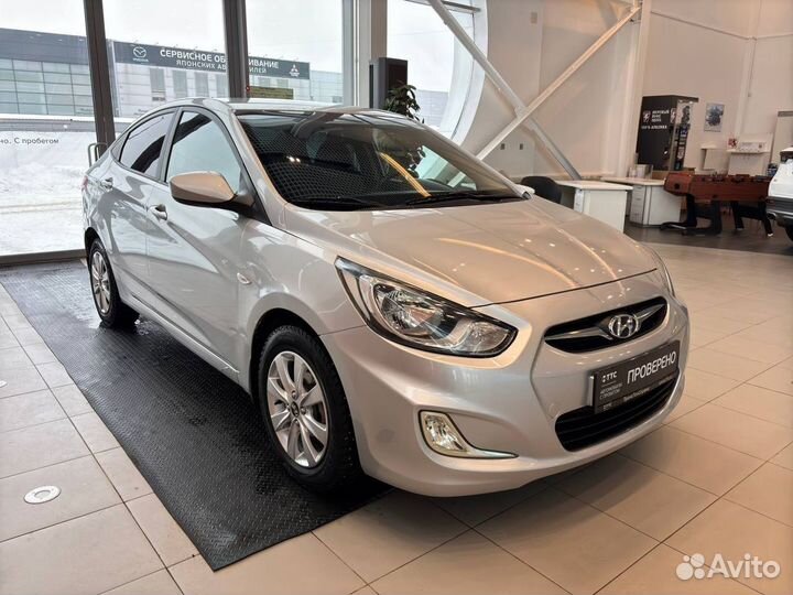 Hyundai Solaris 1.4 AT, 2012, 160 158 км