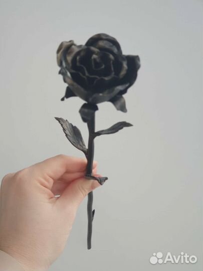 Кованая роза