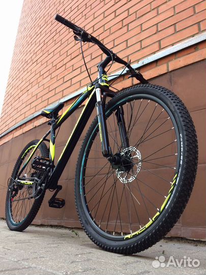 Racer Sunny 27.5 (в двух цветах)