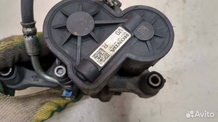 Суппорт правый задний Honda Accord 10